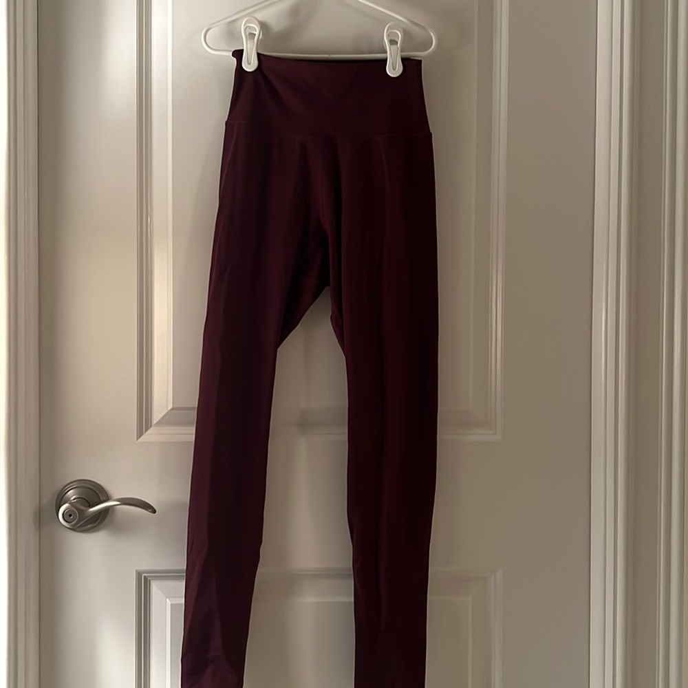 Buff Bunny Burgundy Camo Leggings, XS, Never Worn.